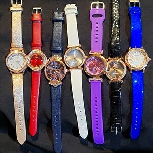 Womans Fashion Wristwatch. 10.00 each